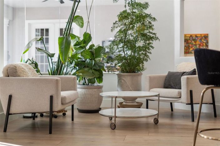 Image No.15-4 Bed Property for sale