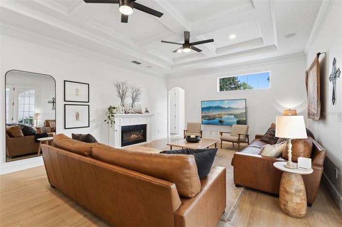 Image No.18-4 Bed Property for sale