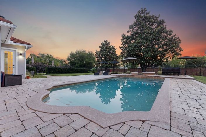 Image No.43-4 Bed Property for sale