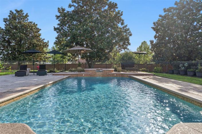 Image No.44-4 Bed Property for sale