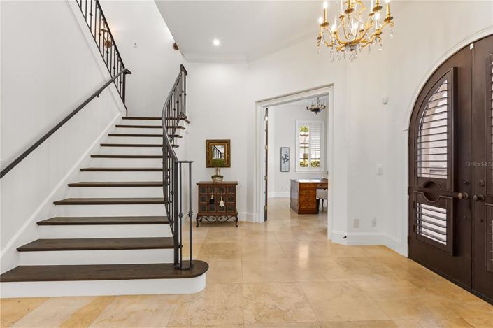 Image No.10-4 Bed Property for sale