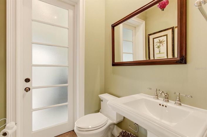 Image No.16-4 Bed Property for sale