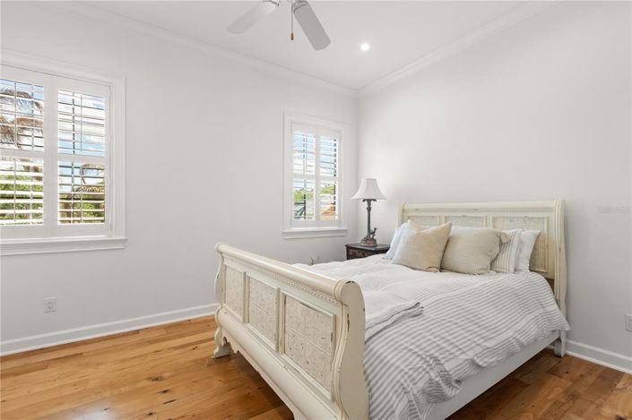 Image No.43-4 Bed Property for sale