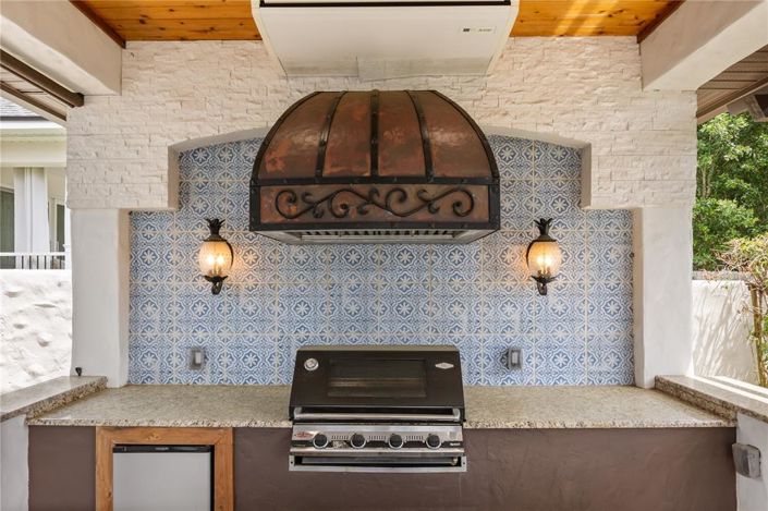 Image No.7-4 Bed Property for sale