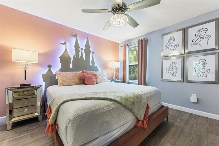 Image No.2-9 Bed Property for sale