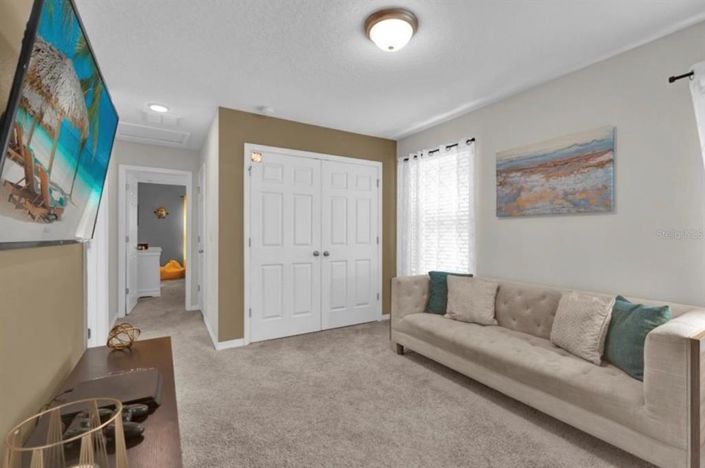 Image No.13-5 Bed Townhouse for sale