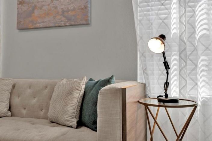 Image No.15-5 Bed Townhouse for sale