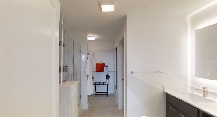 Image No.13-2 Bed Property for sale