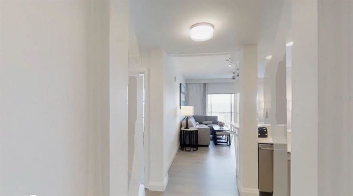 Image No.3-2 Bed Property for sale