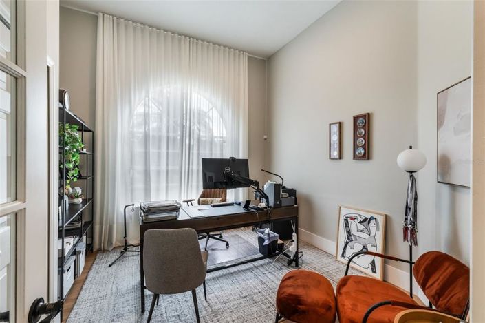 Image No.32-4 Bed Property for sale