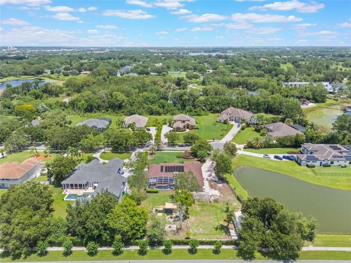 Image No.54-4 Bed Property for sale