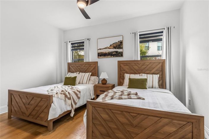 Image No.42-6 Bed Property for sale