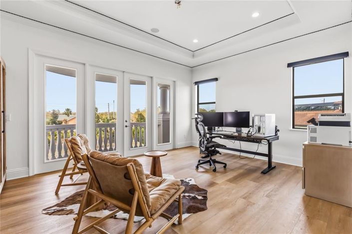 Image No.45-6 Bed Property for sale