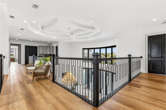 Image No.54-6 Bed Property for sale