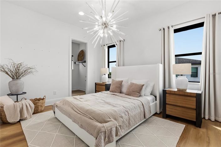 Image No.60-6 Bed Property for sale