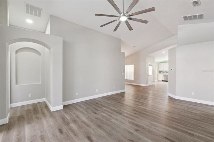 Image No.24-Propriété de 4 chambres à vendre à Clermont