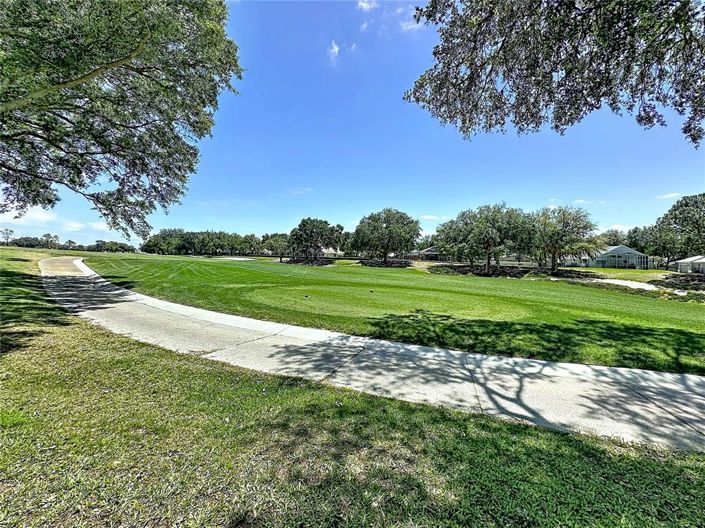 Image No.27-4 Bed Property for sale