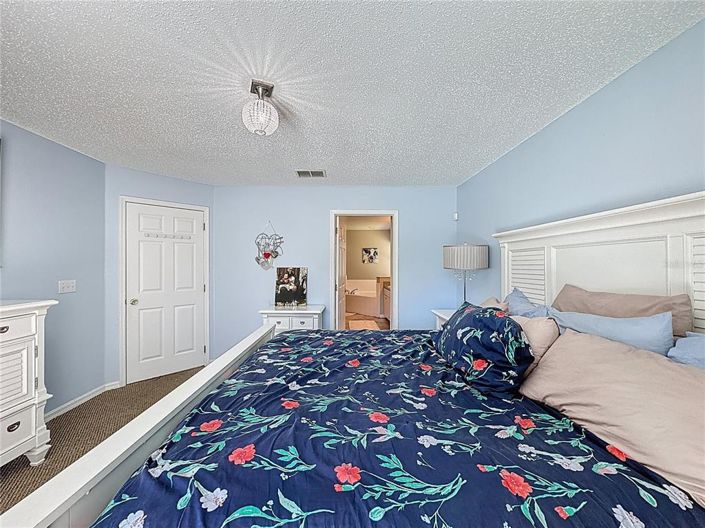 Image No.32-4 Bed Property for sale