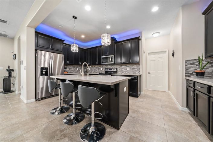 Image No.17-4 Bed Property for sale