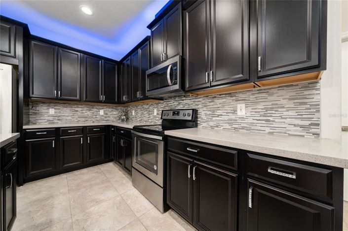 Image No.20-4 Bed Property for sale