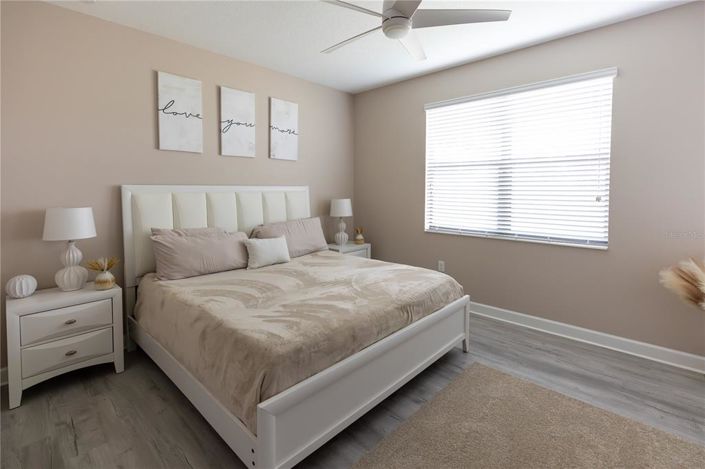 Image No.17-2 Bed Property for sale