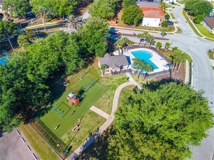 Image No.5-Propriété de 4 chambres à vendre à Clermont