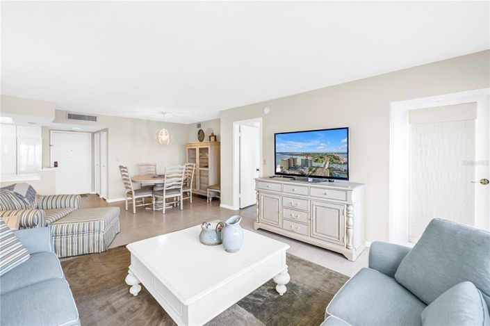 Image No.13-2 Bed Property for sale