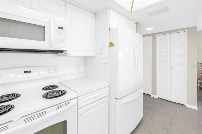 Image No.18-2 Bed Property for sale