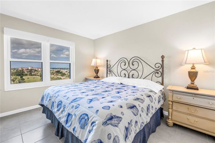 Image No.19-2 Bed Property for sale