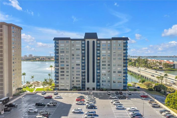 Image No.45-2 Bed Property for sale