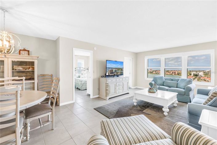 Image No.7-2 Bed Property for sale