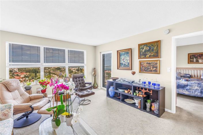 Image No.14-2 Bed Property for sale