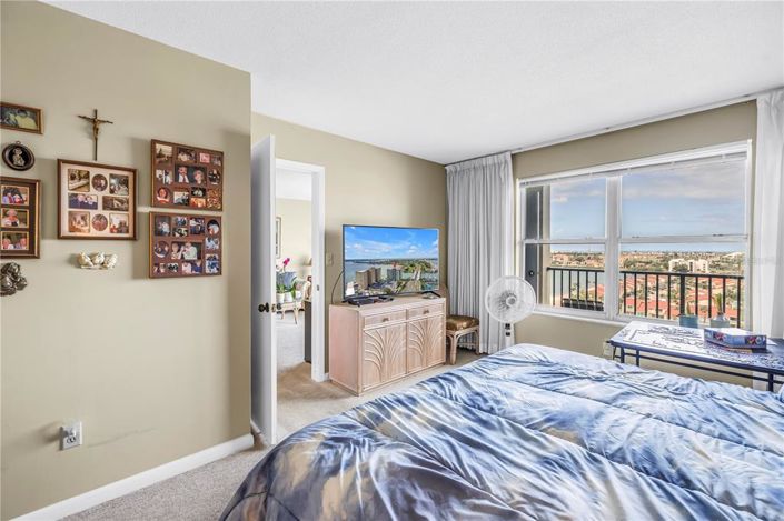 Image No.29-2 Bed Property for sale