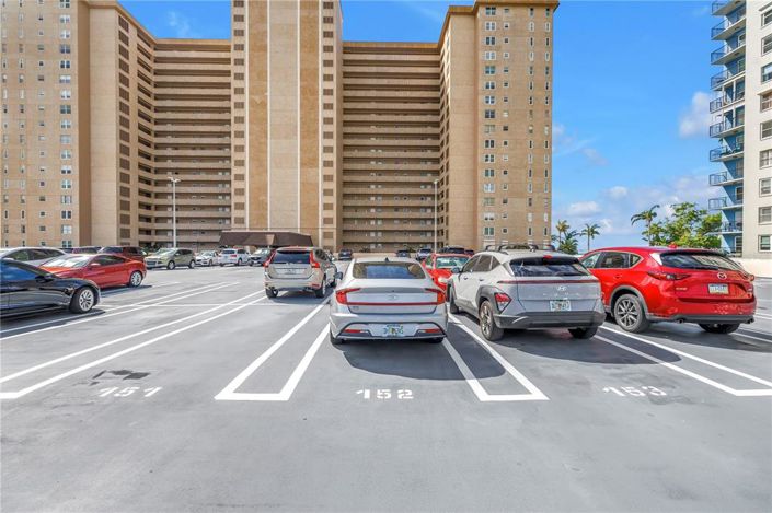 Image No.36-2 Bed Property for sale