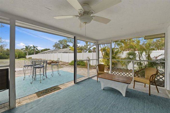 Image No.22-Propriété de 2 chambres à vendre à Sarasota