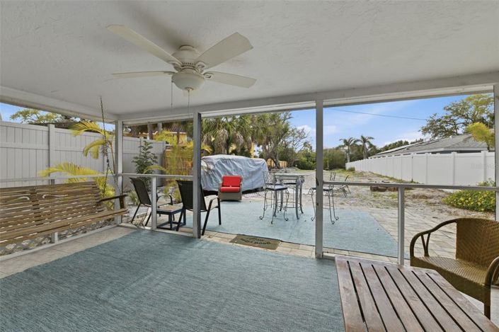 Image No.23-Propriété de 2 chambres à vendre à Sarasota