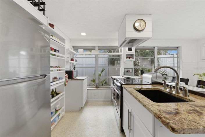 Image No.5-Propriété de 2 chambres à vendre à Sarasota