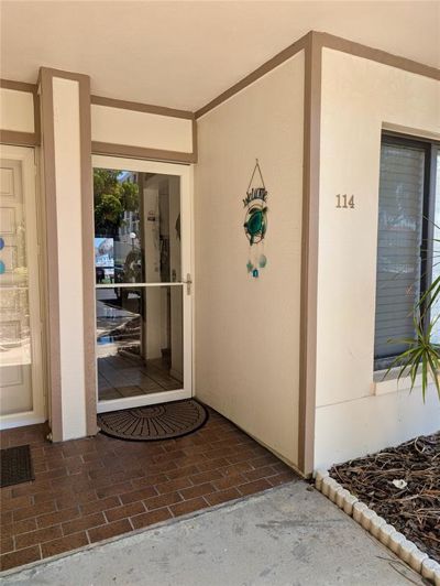 Image No.2-Propriété de 2 chambres à vendre à St. Petersburg