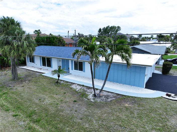 Image No.11-3 Bed Property for sale