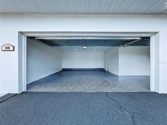 Image No.28-3 Bed Property for sale