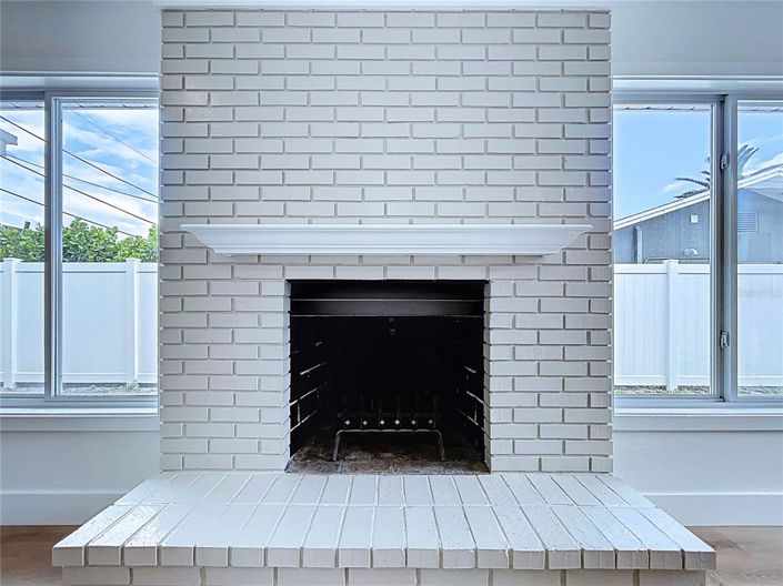 Image No.50-3 Bed Property for sale