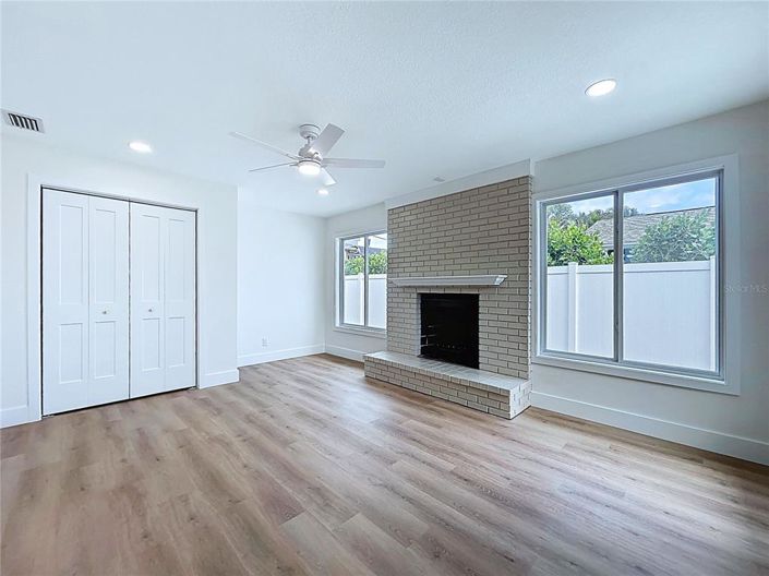 Image No.53-3 Bed Property for sale