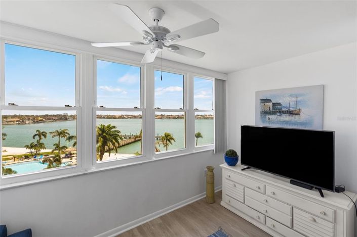 Image No.18-Propriété de 1 chambre à vendre à St. Petersburg