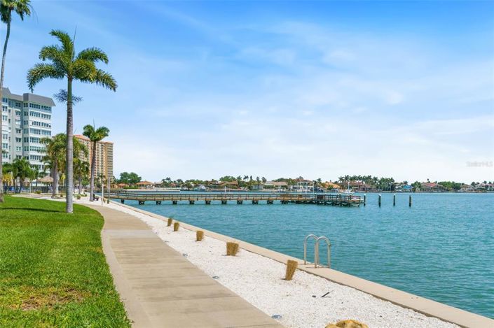 Image No.30-Propriété de 1 chambre à vendre à St. Petersburg