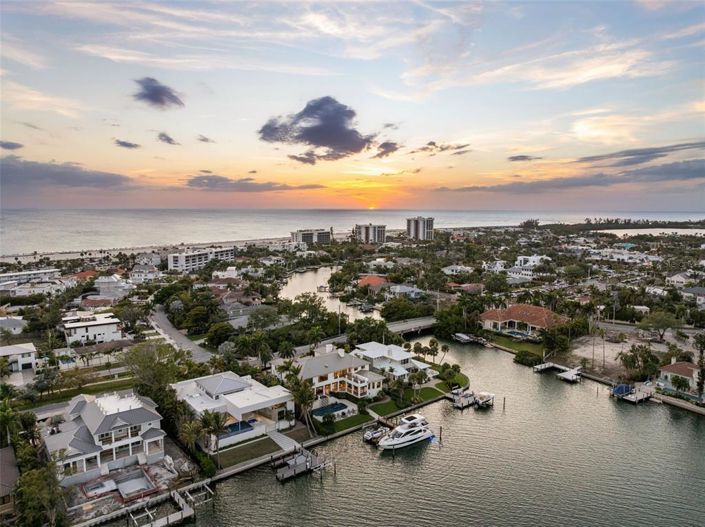 Image No.6-Propriété de 6 chambres à vendre à Sarasota