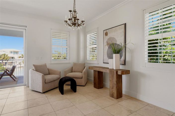 Image No.20-4 Bed Property for sale