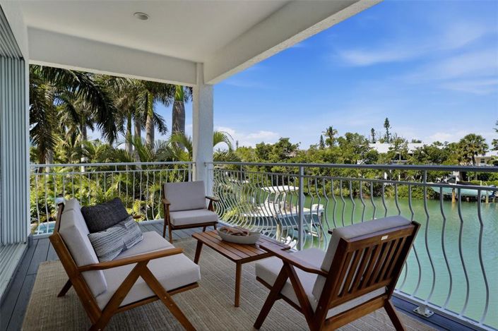 Image No.26-4 Bed Property for sale