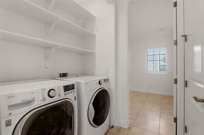 Image No.43-4 Bed Property for sale