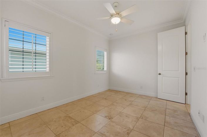 Image No.45-4 Bed Property for sale