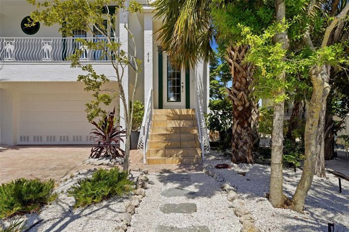 Image No.7-4 Bed Property for sale